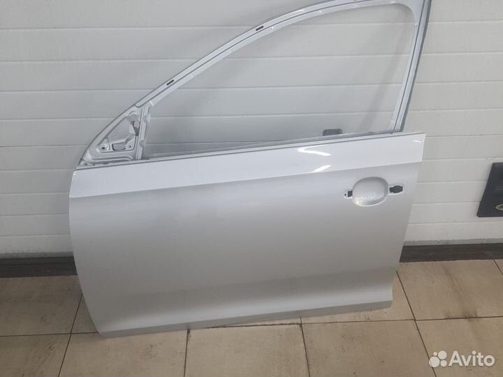 Дверь передняя левая skoda rapid 2012-2020 год