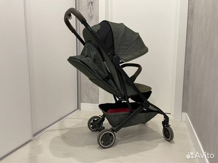 Коляска прогулочная Joolz AER цвет mighty green