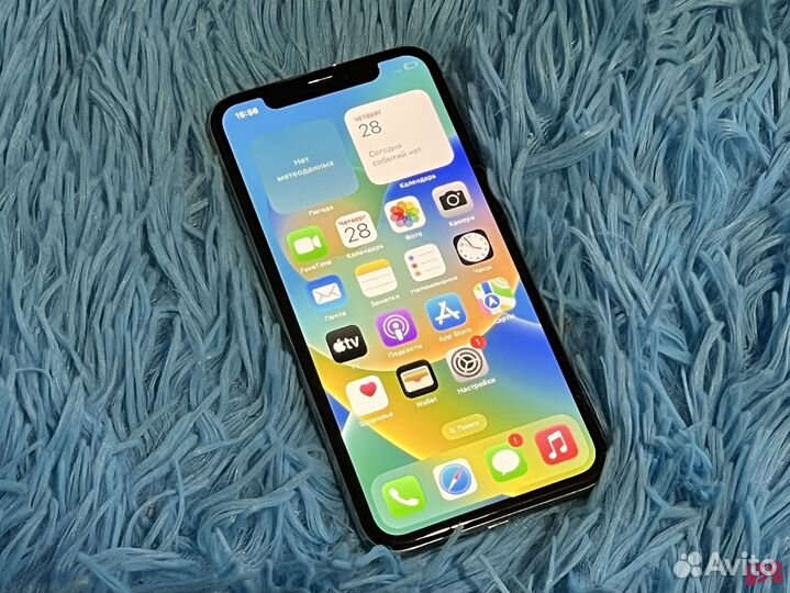 iPhone X, 64 ГБ