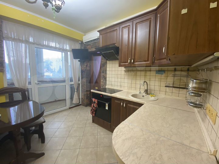 2-к. квартира, 42 м², 4/9 эт.