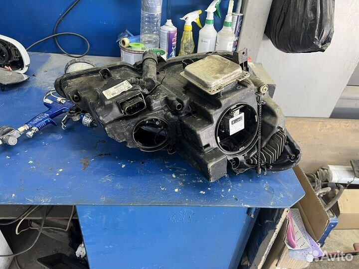 Фара левая w207