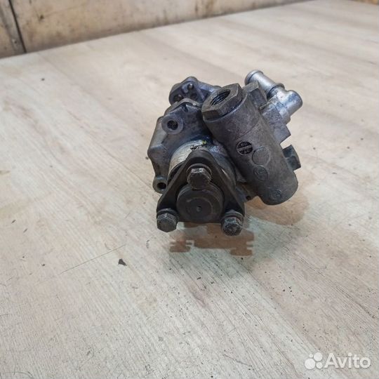 Насос гидроусилителя Bmw 5-Series E39 2.5 2000