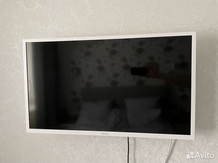 Телевизор Samsung 32 дюйма (81см)