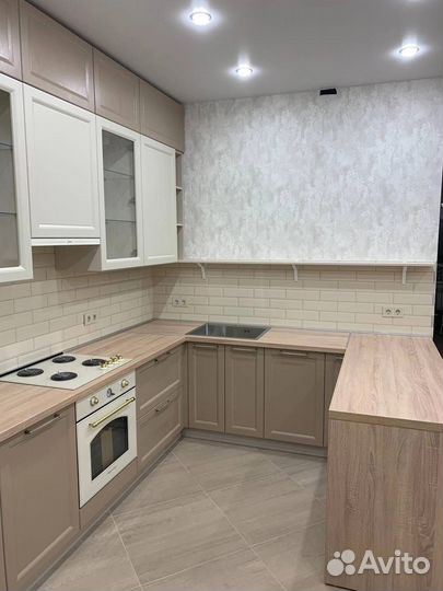 П образная кухня на заказ. Фабрика в Челябинске