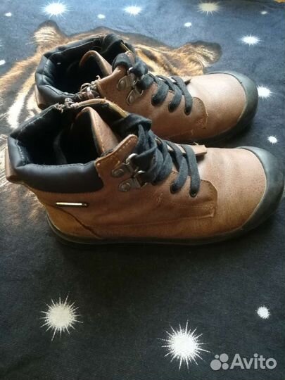 Деми, кожзам, 32 - 20см, хорошее состояние