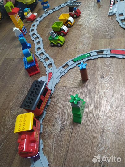 Лего Дупло железная дорога