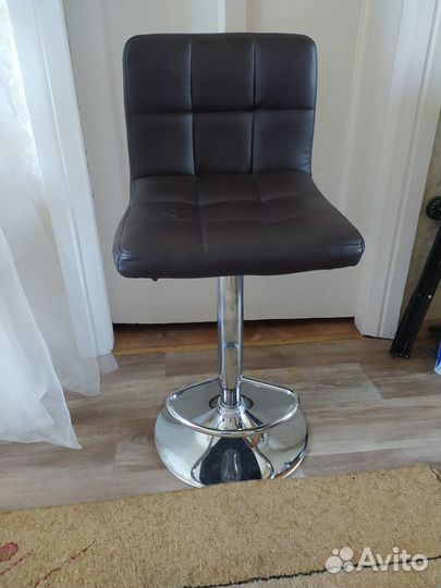 Стул для бровиста визажиста