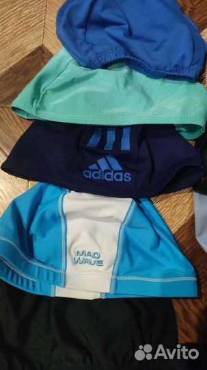 Очки для бассейна и шапочки