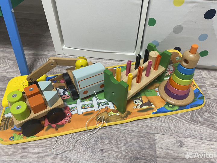 Детские развивающие игрушки