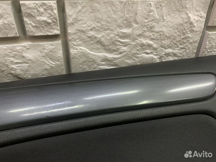 Volkswagen Golf 6 Обшивка двери задней правой