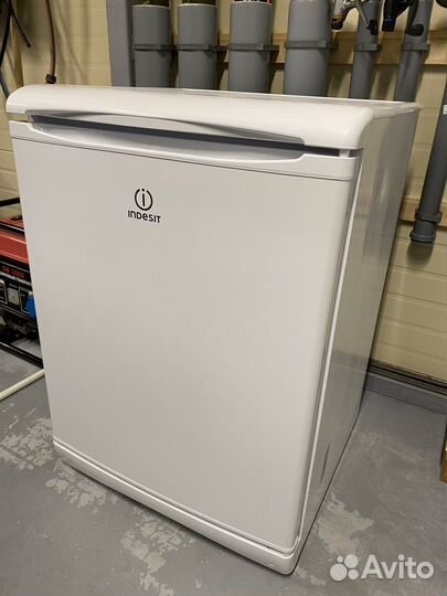 Холодильник indesit MT08 новый