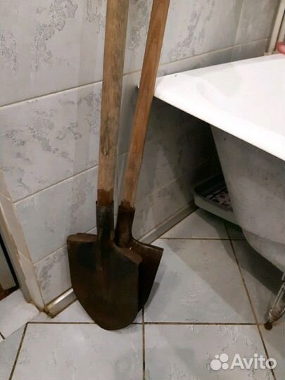 Коса, лопата садовая,вилы,тяпка