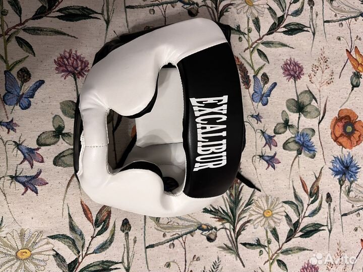 Боксерские перчатки