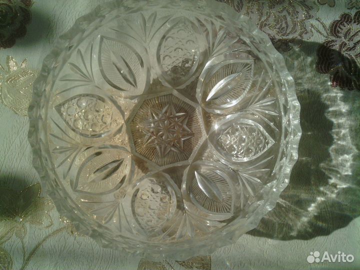 Вазочка, ваза, салатник. Хрусталь. Югославия