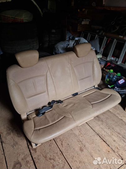 Диван Hyundai Grand Starex