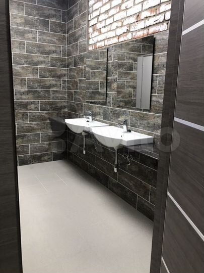 Офисное помещение, 1500 м²