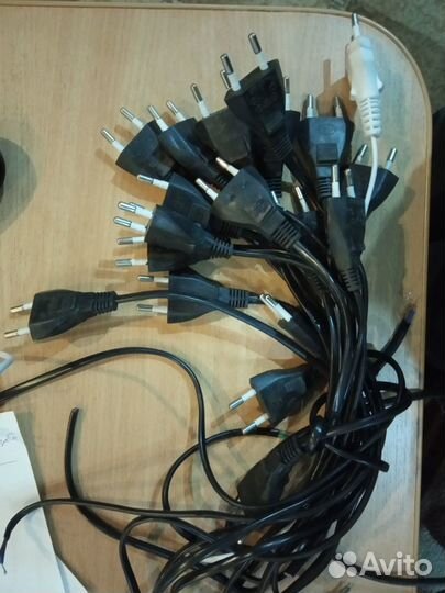 Блоки питания и вилки с проводом
