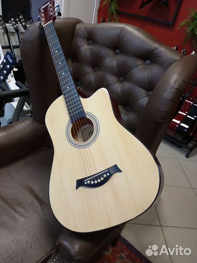 Гитара Белуччи новая
