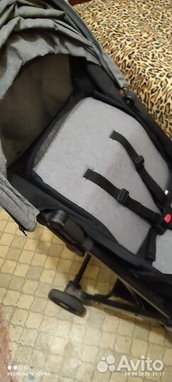 Прогулочная коляска