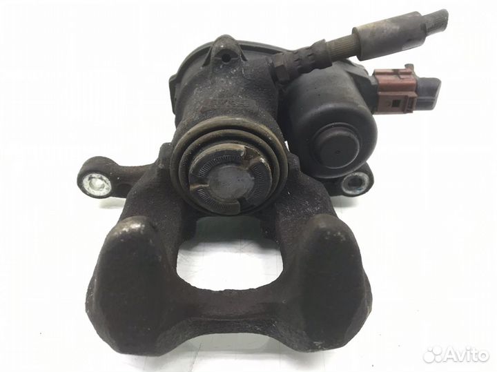 Суппорт задний правый Fiat 500X 2.0 HDI 2016