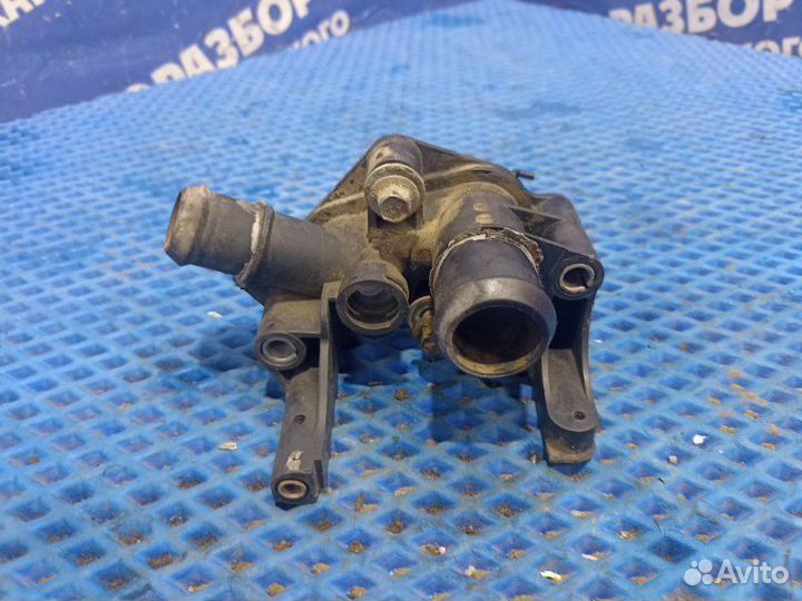 Корпус термостата Ford Focus 3 седан pnda 2011