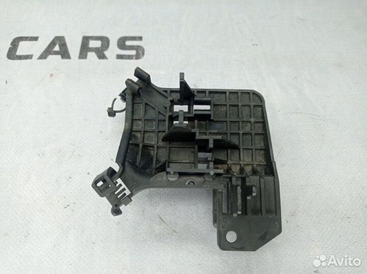 Кронштейн лямбды-зонд Audi A4 B8 caga 2.0 TDI 2009