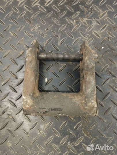 Серьга рессоры Mercedes Sprinter 901