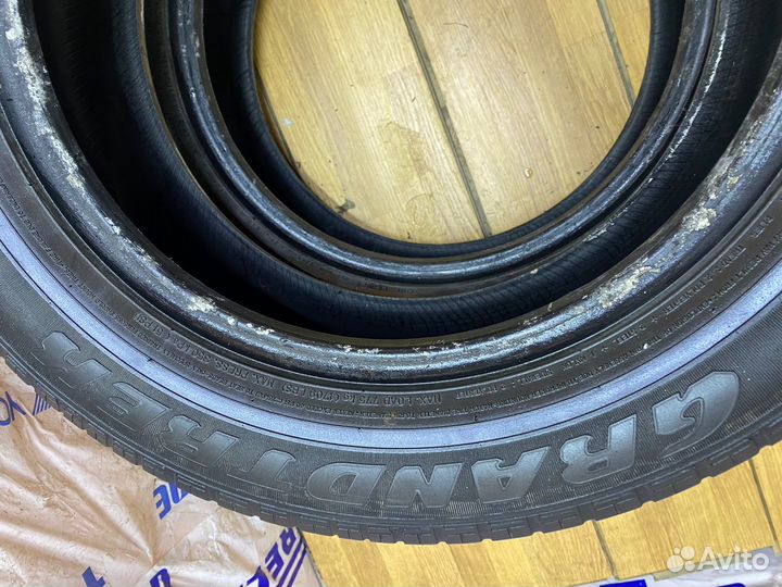 Dunlop Grandtrek ST20 225/60 R17