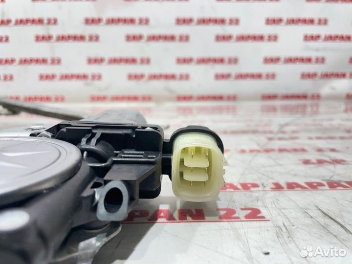 Стеклоподъемник передний левый Mitsubishi L200