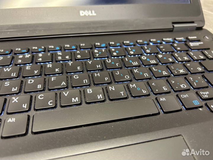 Ноутбук 13 дюймов Dell 7270 i5-6,8gb,SSD256