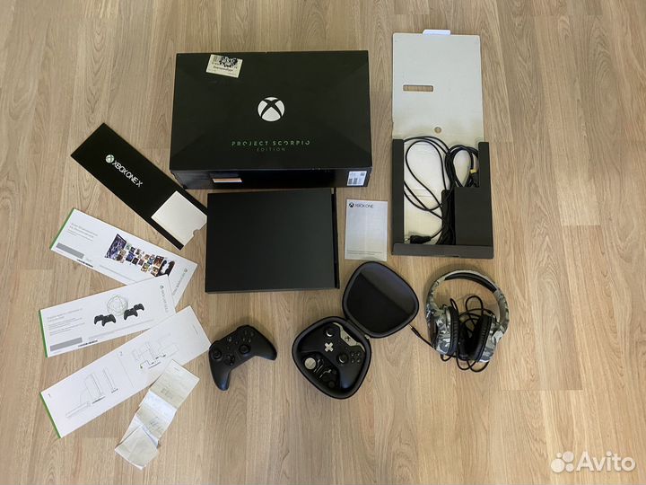 Xbox One X 1 TB Project Scorpio Edition