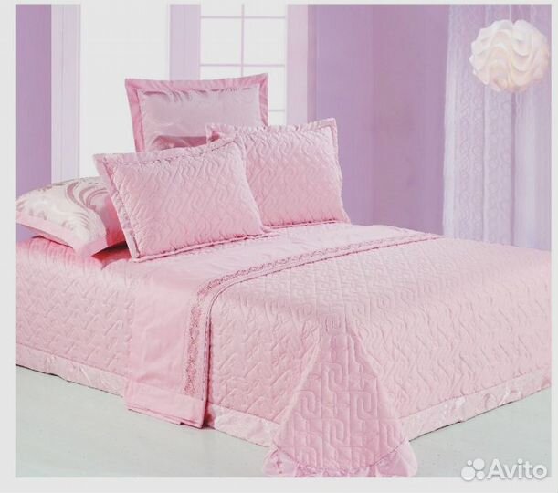 Покрывало и наволочки (новое в упаковке)