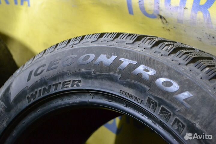 Pirelli Winter Ice Control 215/55 R17