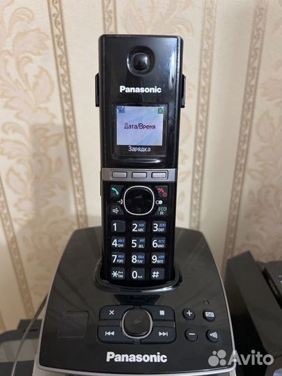 Радиотелефон Panasonic KX-TG8061RU