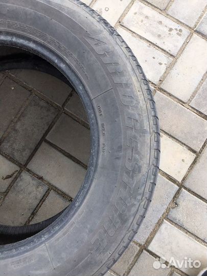 Bridgestone Dueler H/P 235/65 R17