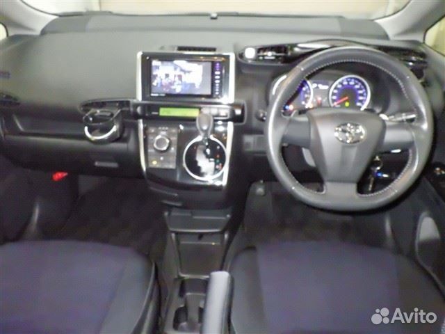Toyota Wish 1.8 CVT, 2013, 23 000 км