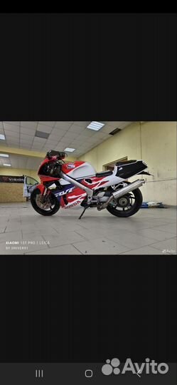 Honda rvf 400 nc35 r