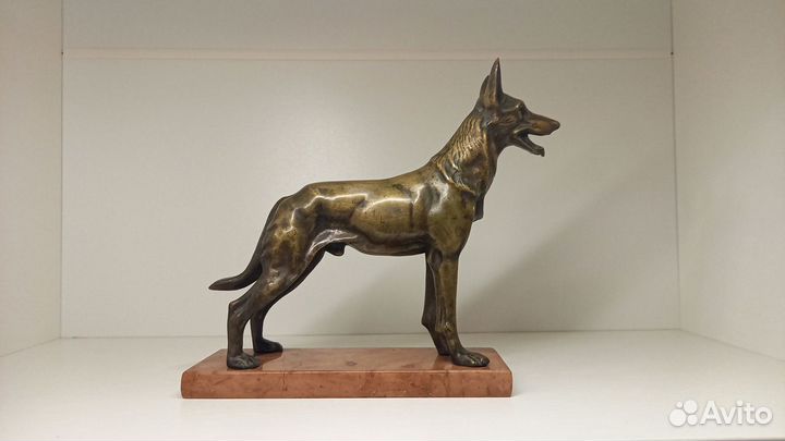 Бронзовая статуэтка собаки Германия