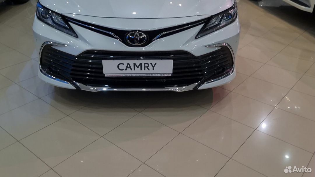 Toyota Camry 2.5 AT, 2023