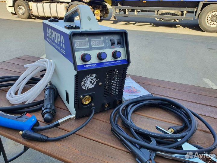 Сварочный полуавтомат Аврора Динамика 2000