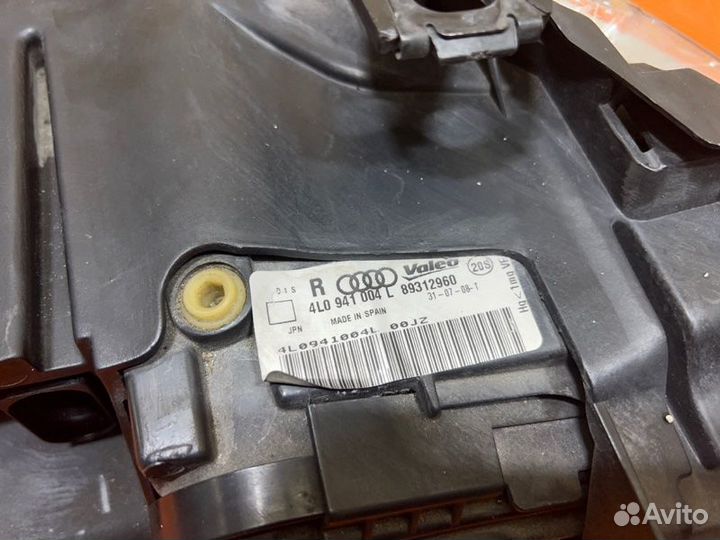 Фара передняя правая Audi Q7 4L BHK 2009