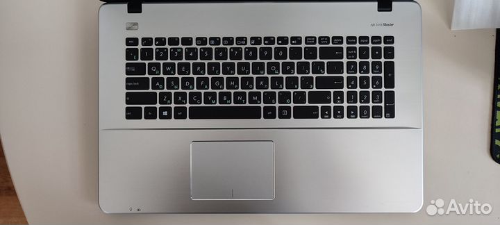 Asus X751L i7 12Гб 240Гб SSD+1Тб HDD GTX950M