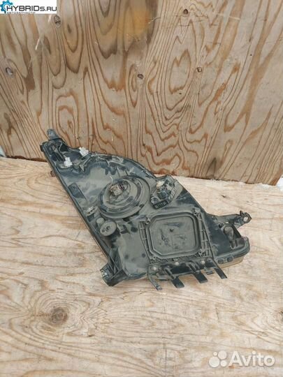 Фара левая Toyota Prius 2 NHW20 (2003 - 2011)