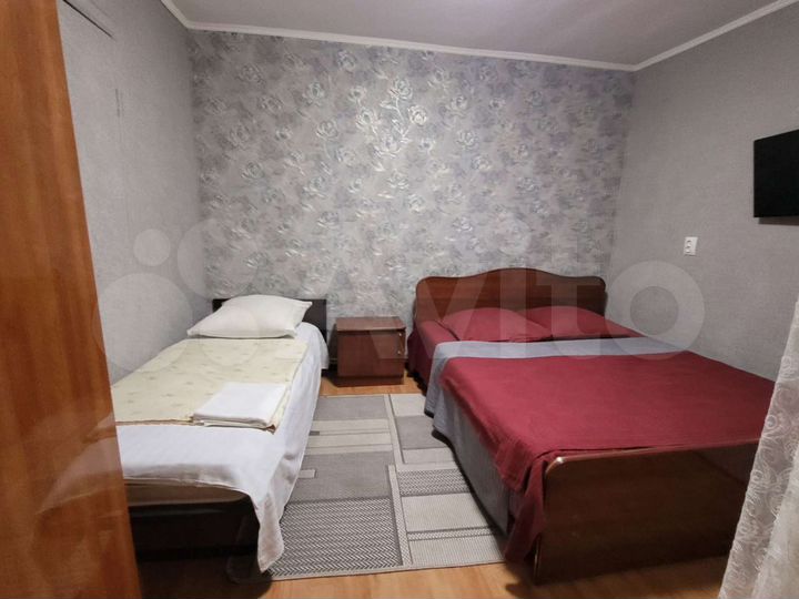 Комната 12 м² в 5-к., 1/2 эт.