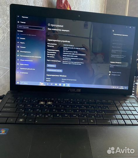 Ноутбук asus