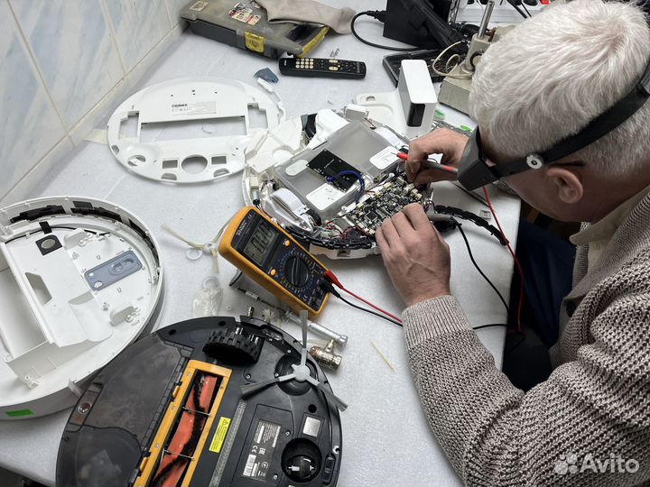 Ремонт роботов пылесосов. Ремонт пылесосов. Выезд