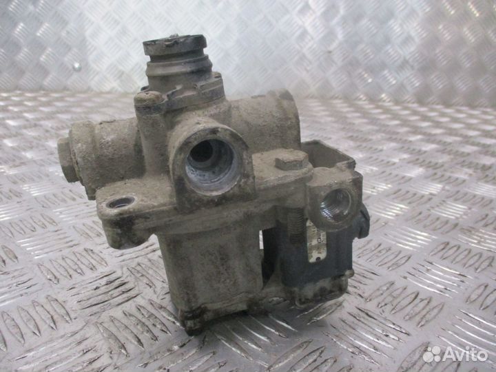 Ускорительный клапан Mercedes-Benz A4802051060