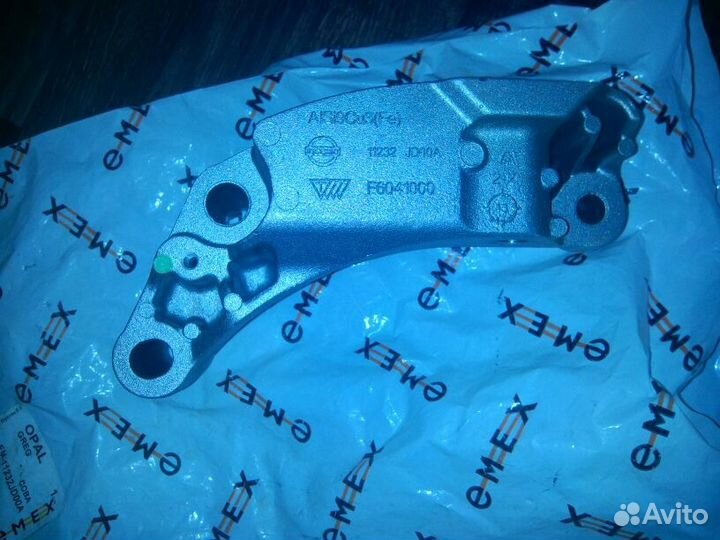 Кронштейн опоры двигат Nissan Quashqai 11232JD00A