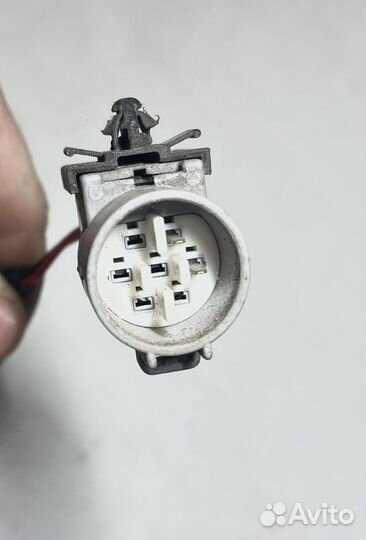 Замок передней правой двери Toyota Carina Е