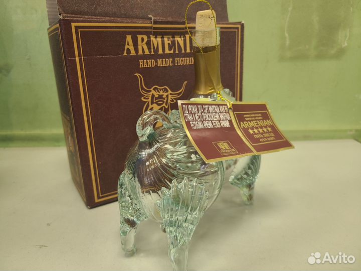 Бутылка бык буйвол армянский коньяк